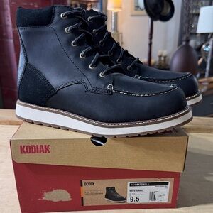 Kodiak Black and Tan Men's Boots